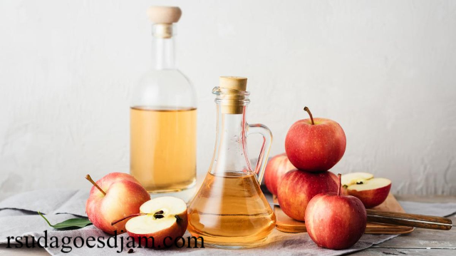 Rahasia Sehat dengan Cuka Apel Dari Detoks Hingga Kulit Berseri